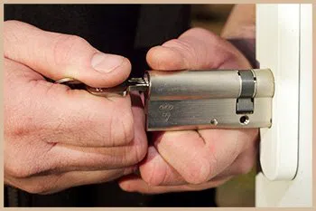 Elite Locksmith Services River Edge, NJ 201-762-6447 Elite Locksmith Services River Edge, NJ 201-762-6447 - 1-locksmiths